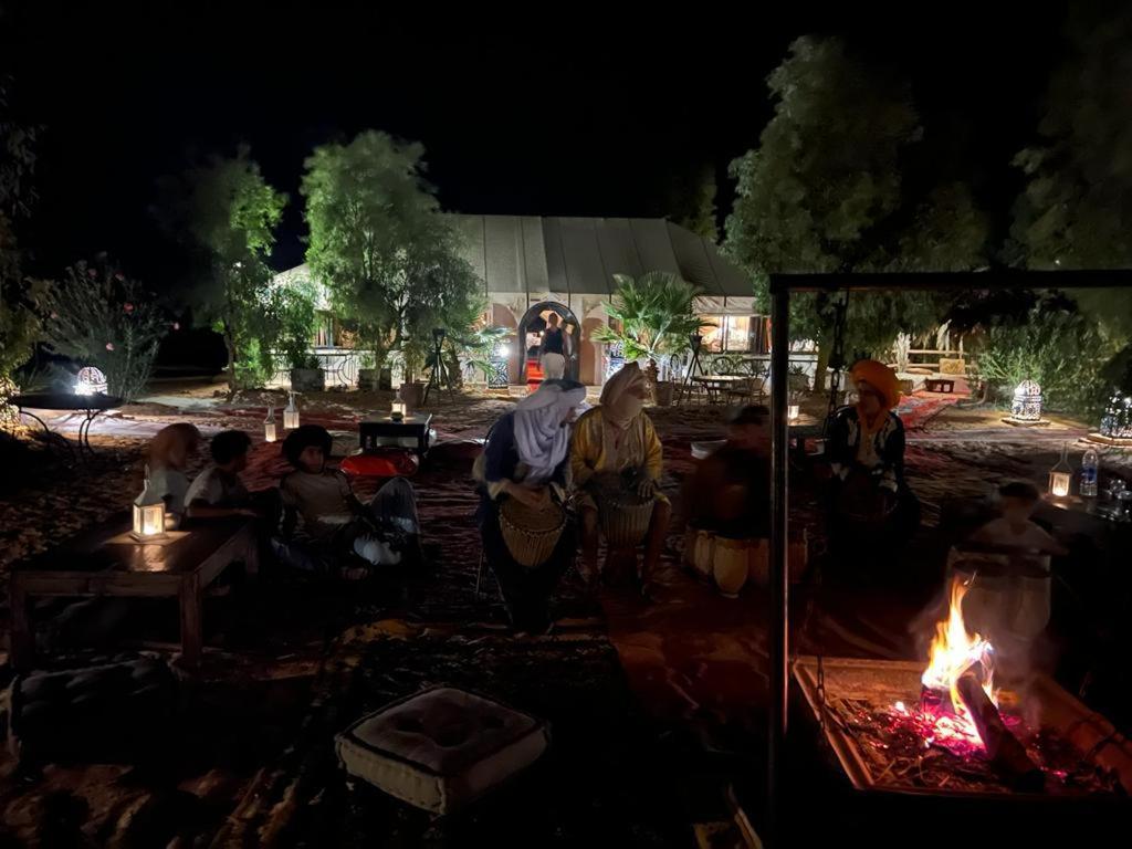 Merzouga luxury sahara camp Bagian luar foto