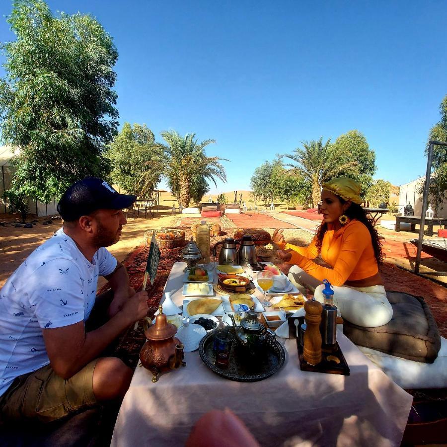Merzouga luxury sahara camp Bagian luar foto